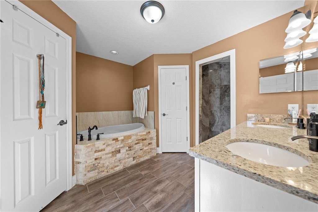 For Sale: $844,900 (4 beds, 2 baths, 2273 Square Feet)