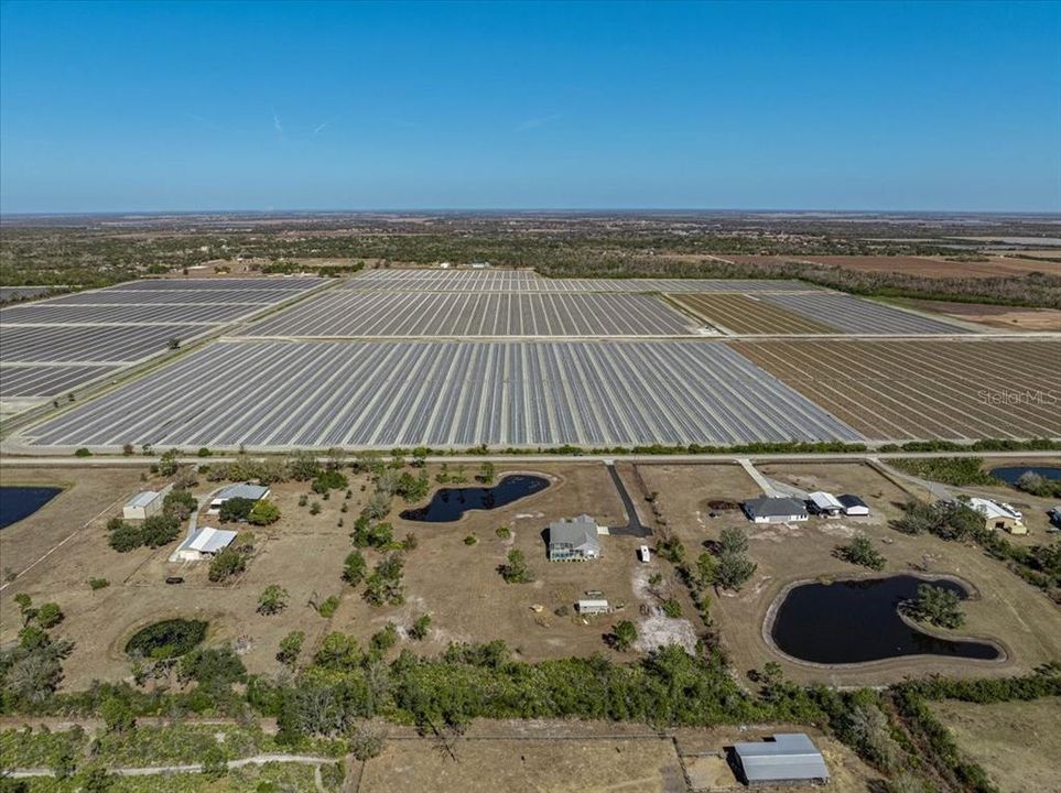En Venta: $899,999 (3 camas, 3 baños, 2784 Pies cuadrados)