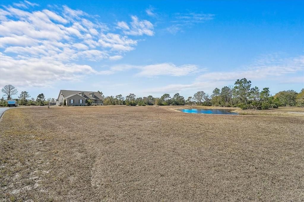 En Venta: $899,999 (3 camas, 3 baños, 2784 Pies cuadrados)