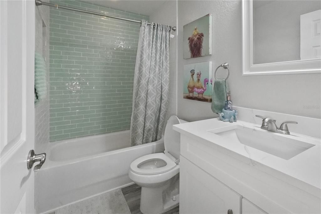 For Sale: $585,000 (3 beds, 2 baths, 1976 Square Feet)
