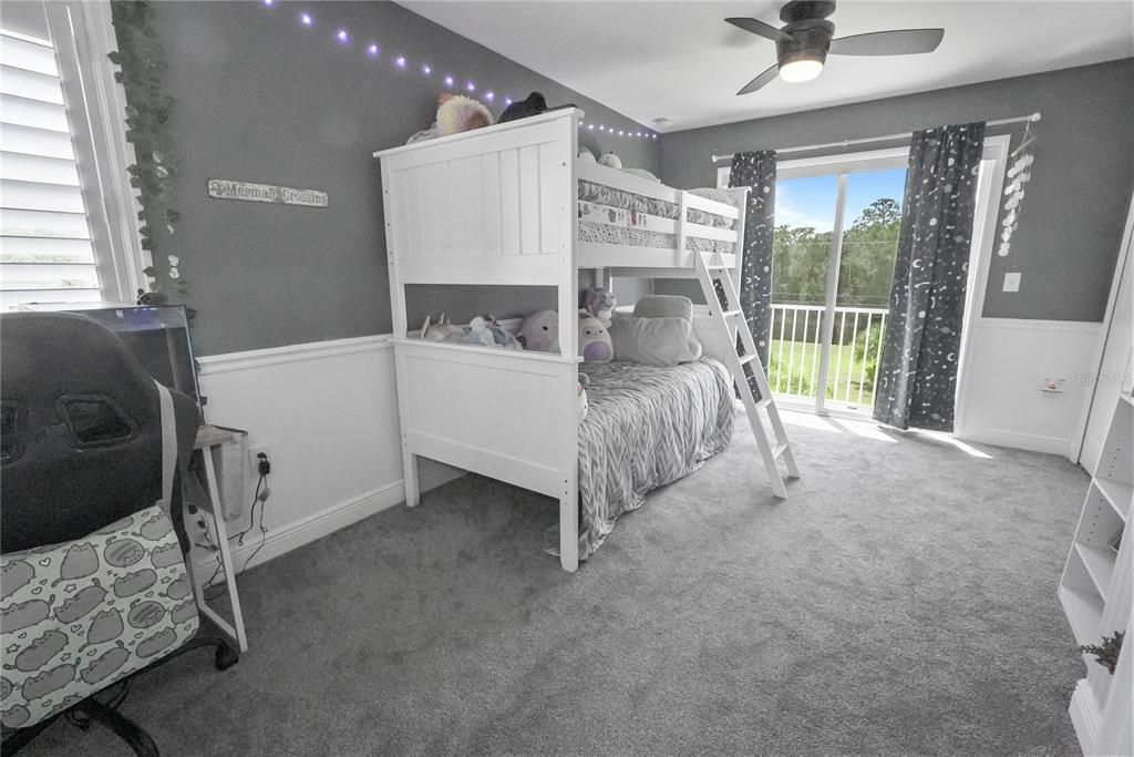 For Sale: $585,000 (3 beds, 2 baths, 1976 Square Feet)