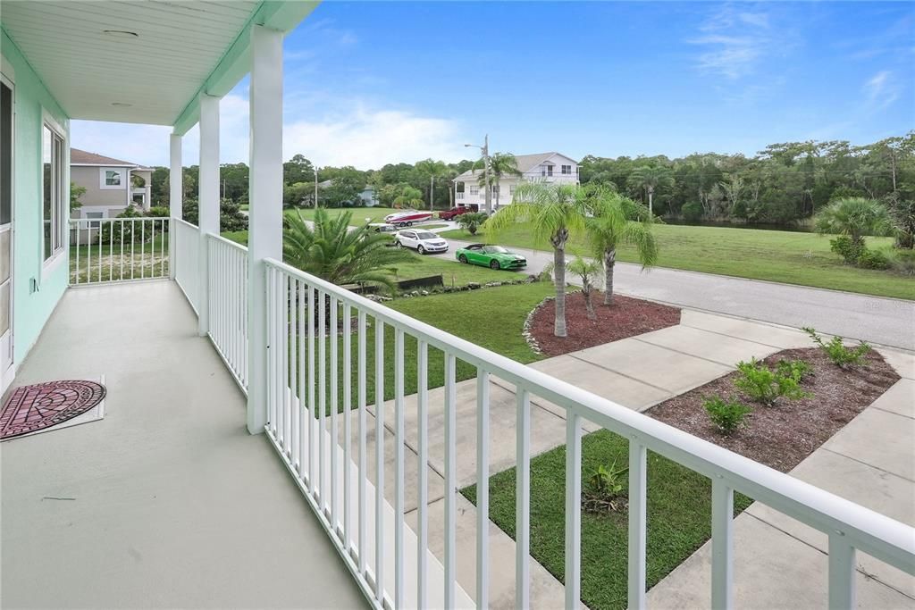 For Sale: $585,000 (3 beds, 2 baths, 1976 Square Feet)