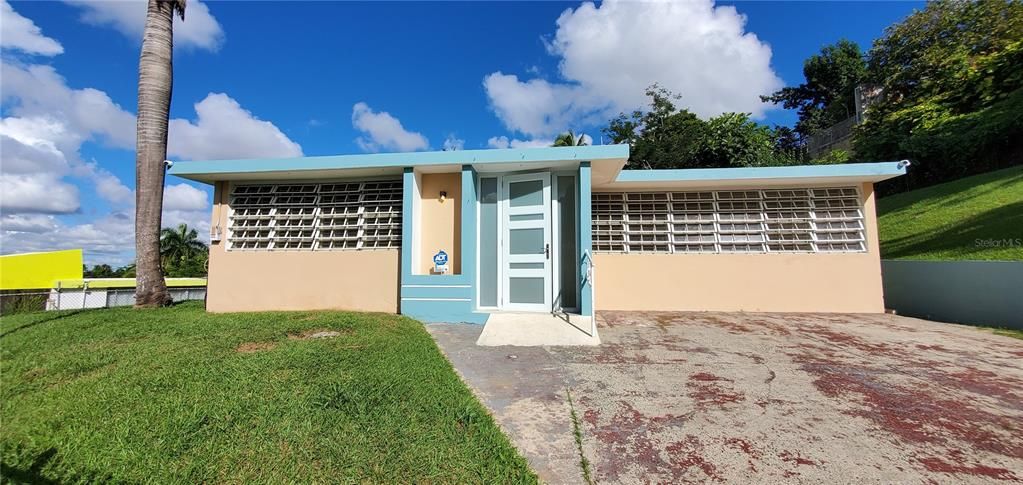 Vendido Recientemente: $280,000 (4 camas, 2 baños, 1892 Pies cuadrados)