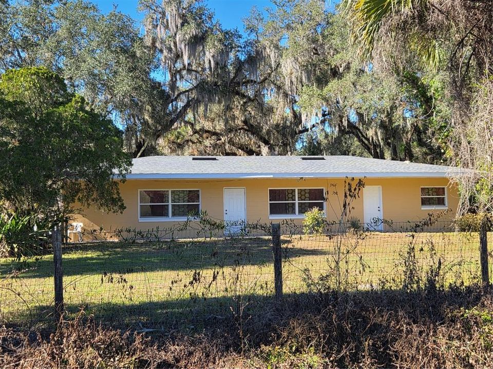 Recently Sold: $353,000 (3 beds, 2 baths, 1794 Square Feet)