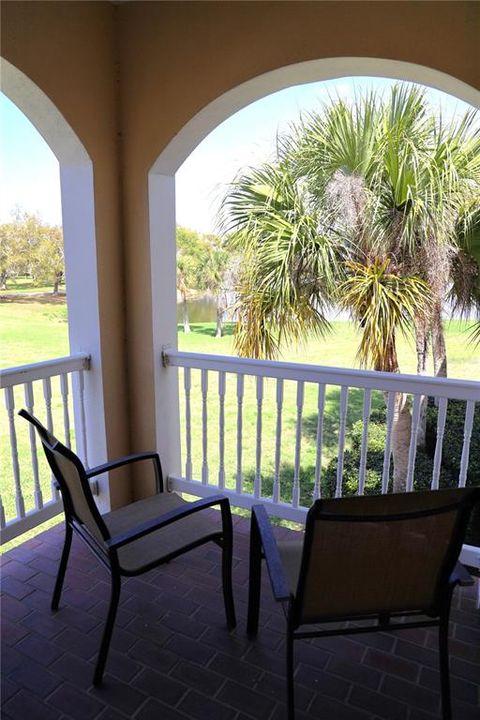 For Sale: $275,000 (1 beds, 1 baths, 623 Square Feet)