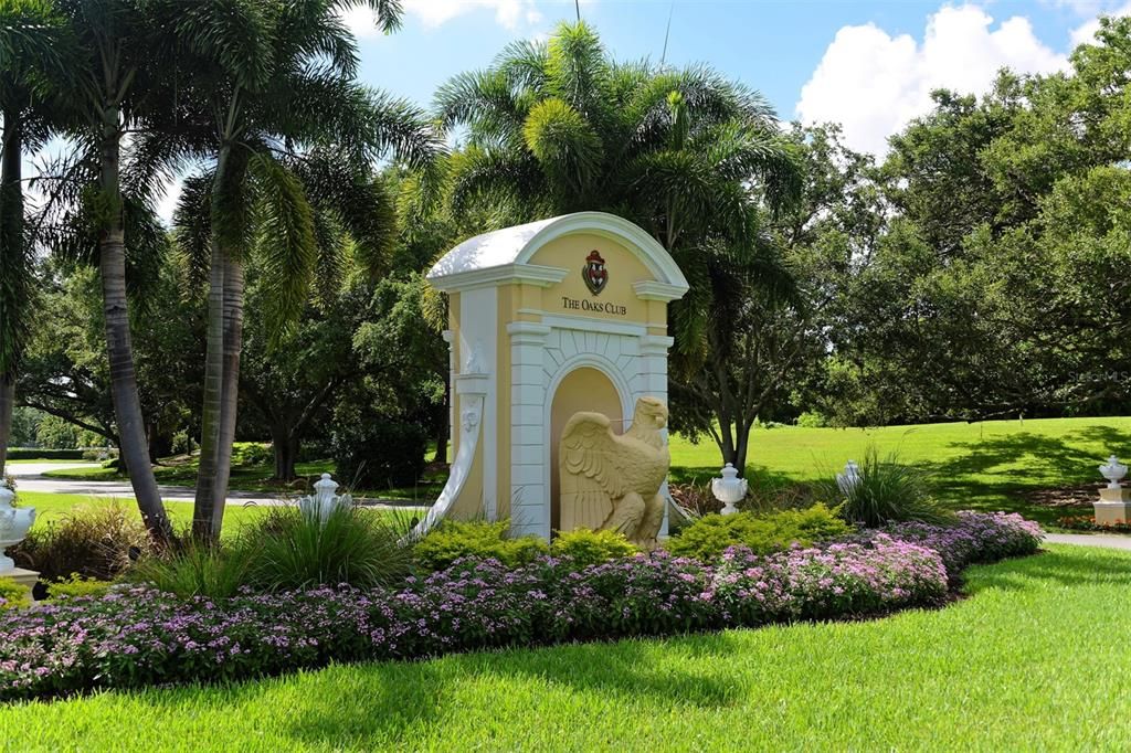 For Sale: $275,000 (1 beds, 1 baths, 623 Square Feet)