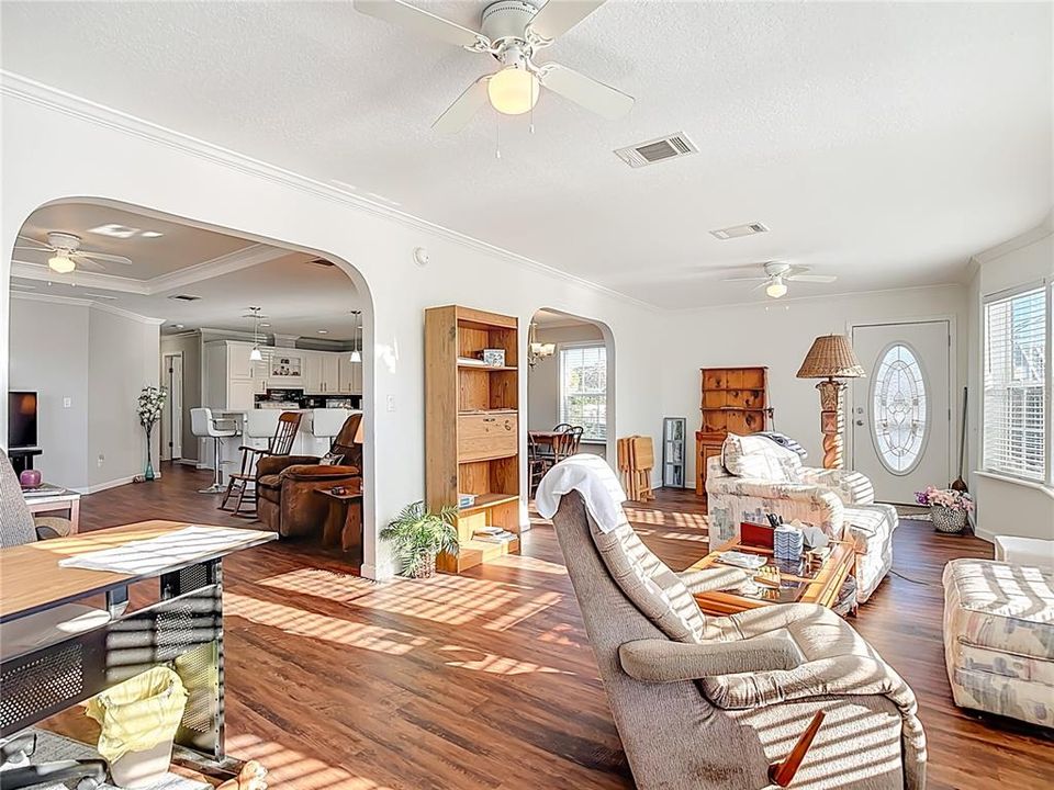 En Venta: $274,900 (2 camas, 2 baños, 1620 Pies cuadrados)