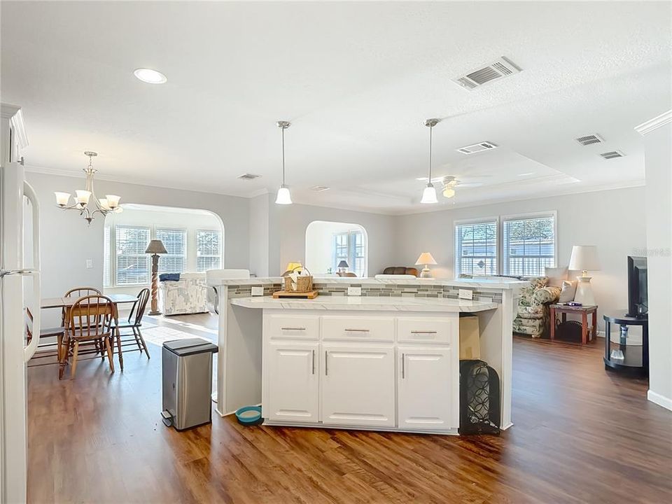 En Venta: $274,900 (2 camas, 2 baños, 1620 Pies cuadrados)