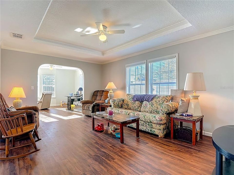 En Venta: $274,900 (2 camas, 2 baños, 1620 Pies cuadrados)