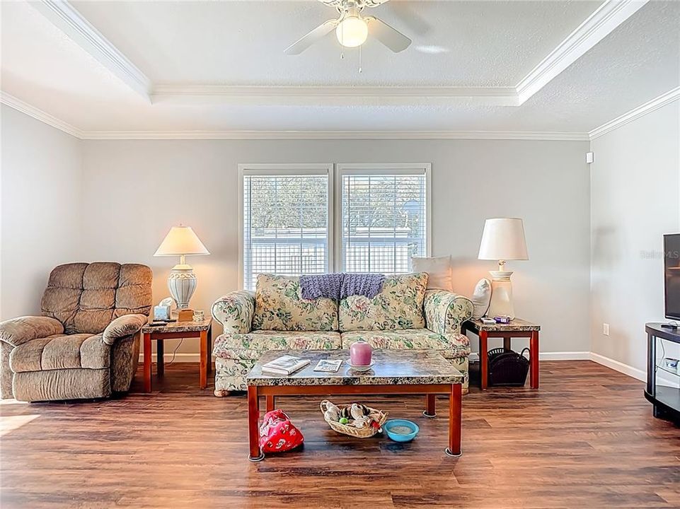 En Venta: $274,900 (2 camas, 2 baños, 1620 Pies cuadrados)