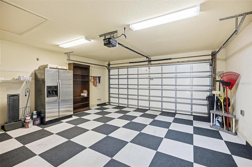 Под контрактом: $499,000 (3 спален, 2 ванн, 1980 Квадратных фут)