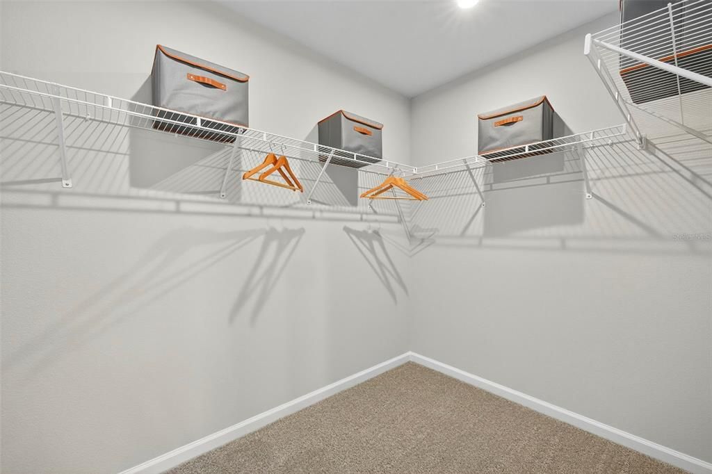 Activo con contrato: $313,490 (3 camas, 2 baños, 1828 Pies cuadrados)