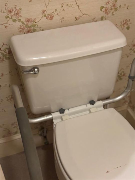 En Venta: $235,000 (2 camas, 2 baños, 1133 Pies cuadrados)