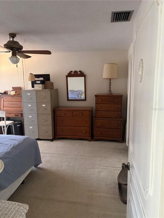 En Venta: $235,000 (2 camas, 2 baños, 1133 Pies cuadrados)