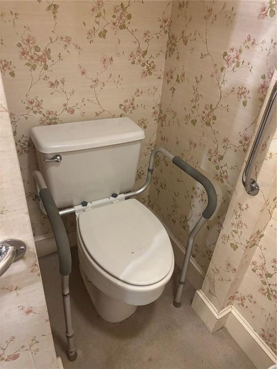 En Venta: $235,000 (2 camas, 2 baños, 1133 Pies cuadrados)