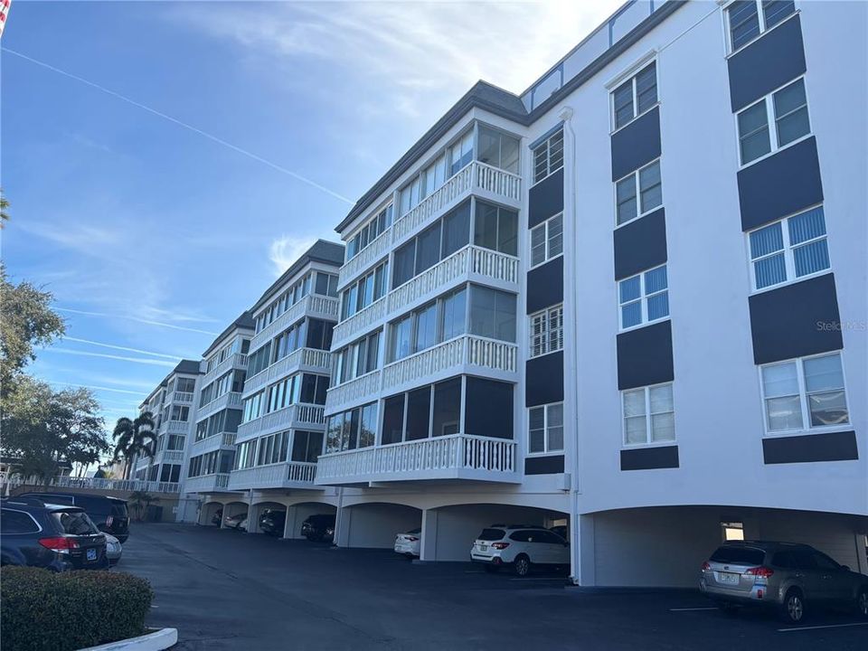 En Venta: $235,000 (2 camas, 2 baños, 1133 Pies cuadrados)