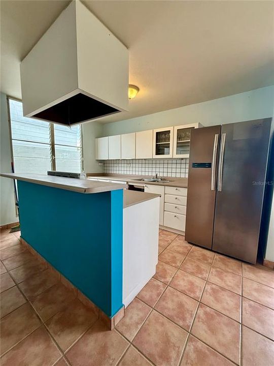 En Venta: $415,000 (4 camas, 2 baños, 1650 Pies cuadrados)