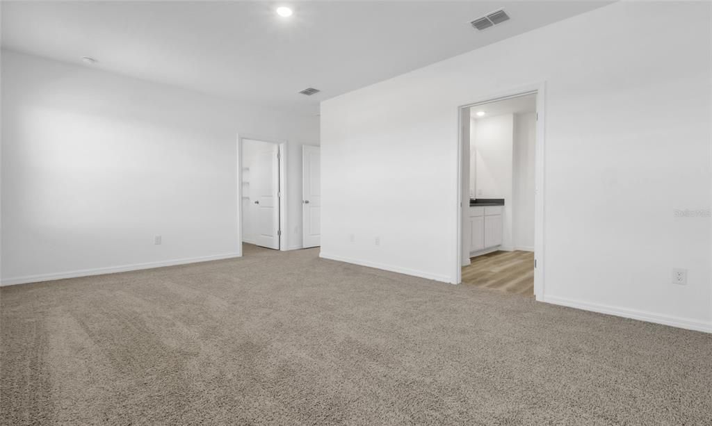 En Renta: $3,450 (5 camas, 3 baños, 2453 Pies cuadrados)