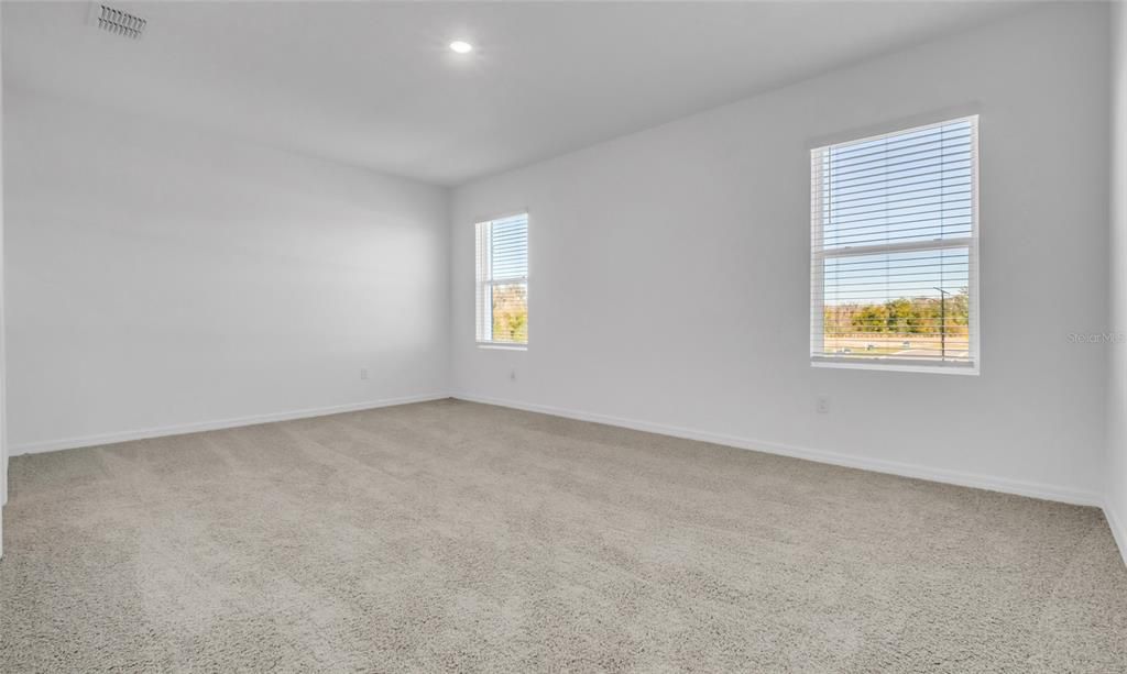 En Renta: $3,450 (5 camas, 3 baños, 2453 Pies cuadrados)