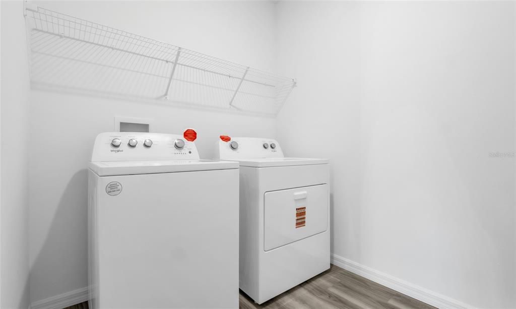 En Renta: $3,450 (5 camas, 3 baños, 2453 Pies cuadrados)