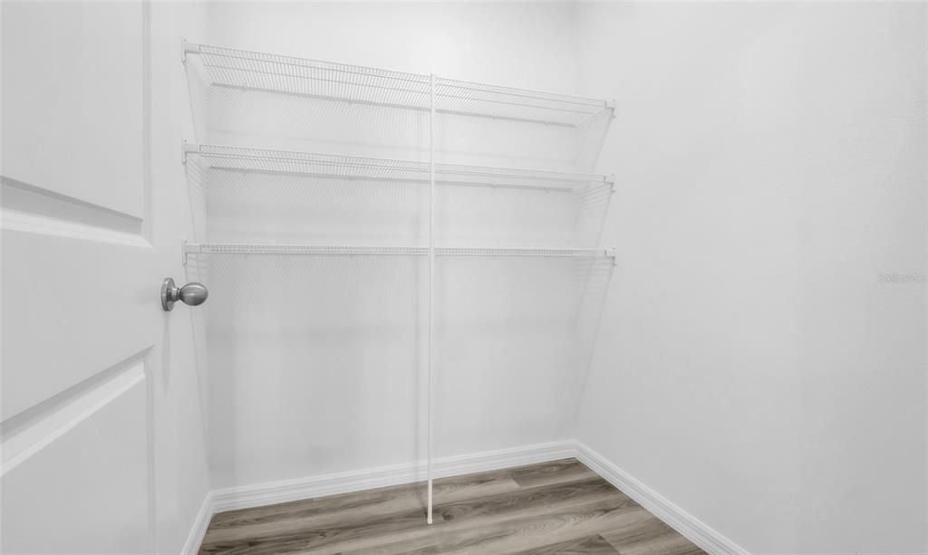 En Renta: $3,450 (5 camas, 3 baños, 2453 Pies cuadrados)