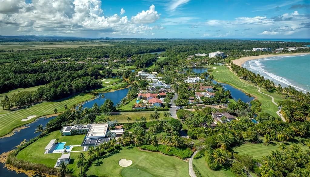 For Sale: $3,900,000 (1.01 acres)