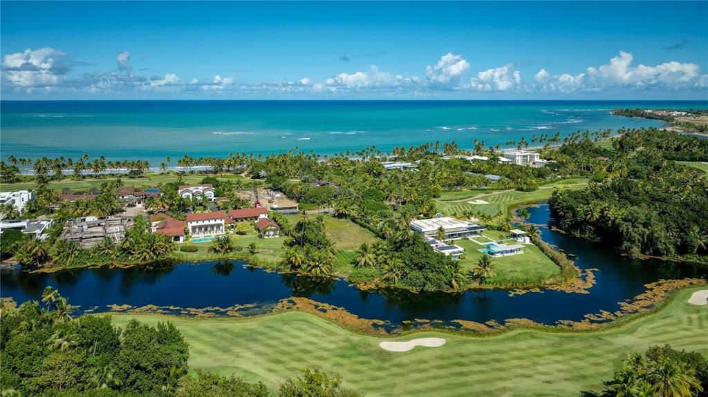 For Sale: $3,900,000 (1.01 acres)
