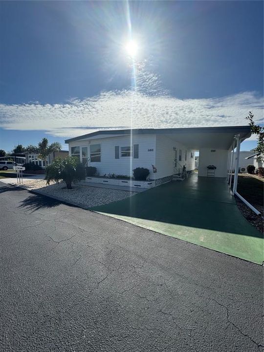For Sale: $139,900 (2 beds, 2 baths, 984 Square Feet)