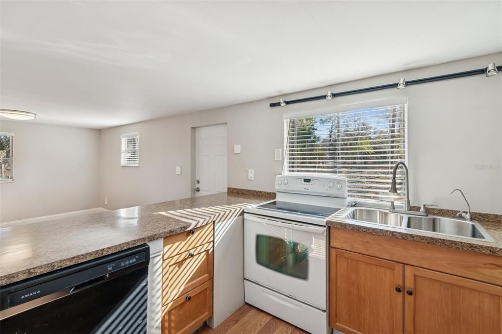 En Venta: $150,000 (2 camas, 1 baños, 728 Pies cuadrados)