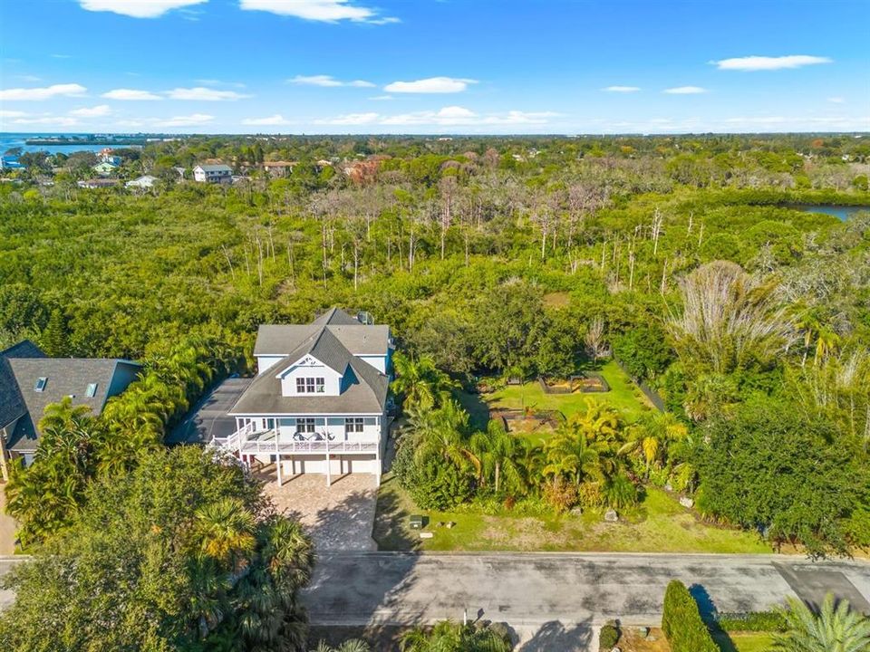 待售: $199,000 (0.28 acres)