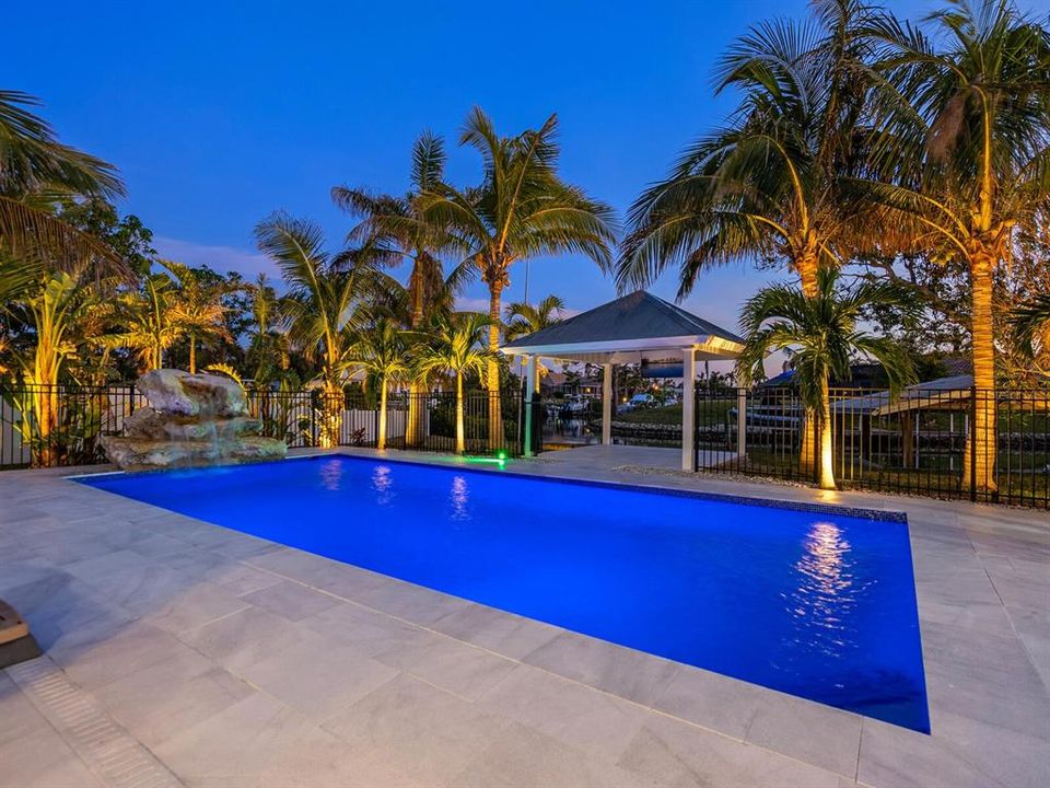 En Venta: $1,650,000 (5 camas, 3 baños, 4166 Pies cuadrados)
