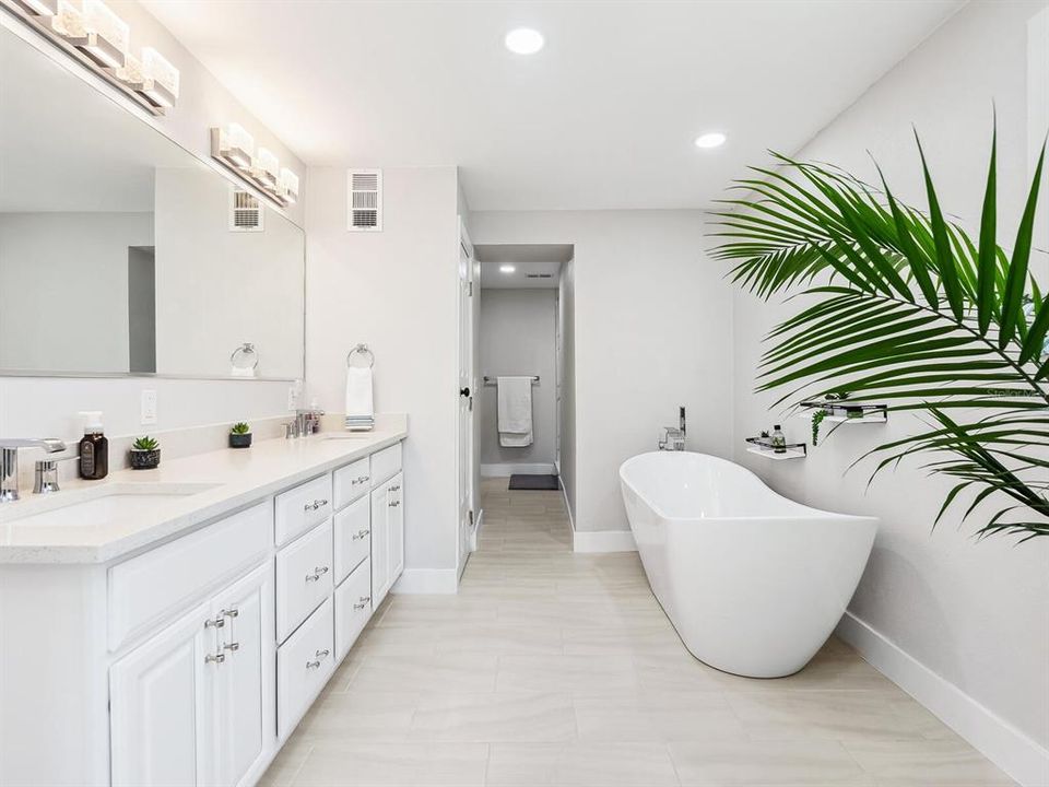 En Venta: $1,650,000 (5 camas, 3 baños, 4166 Pies cuadrados)