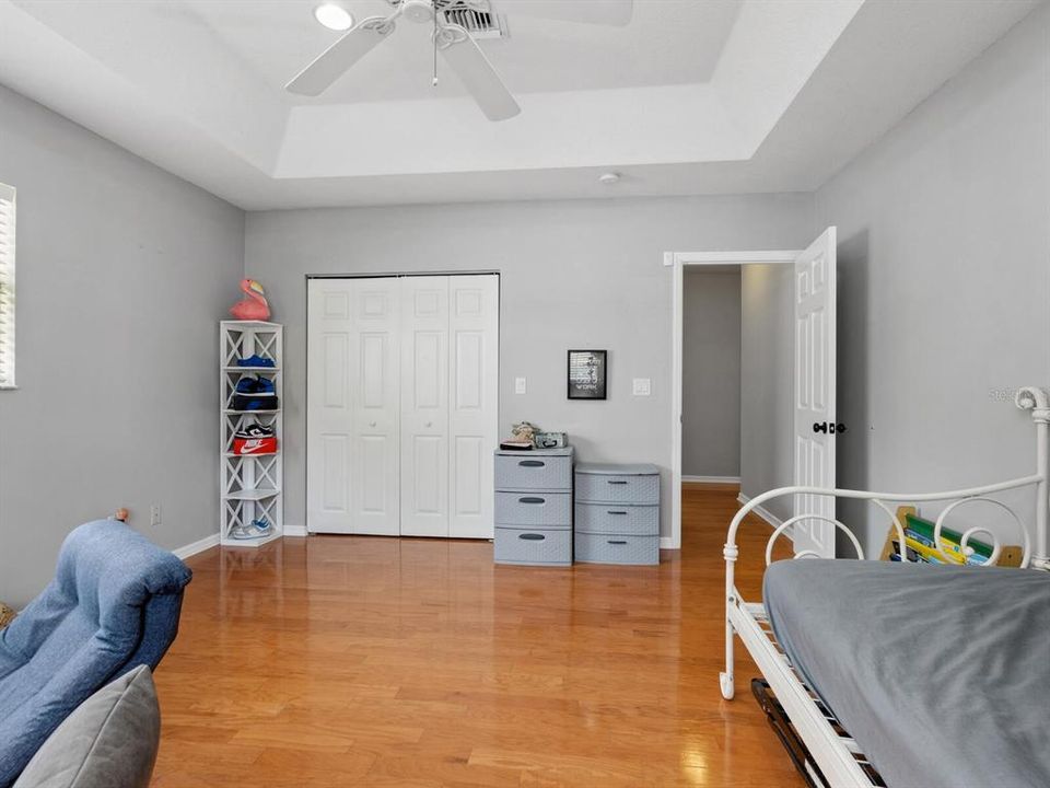 En Venta: $1,650,000 (5 camas, 3 baños, 4166 Pies cuadrados)