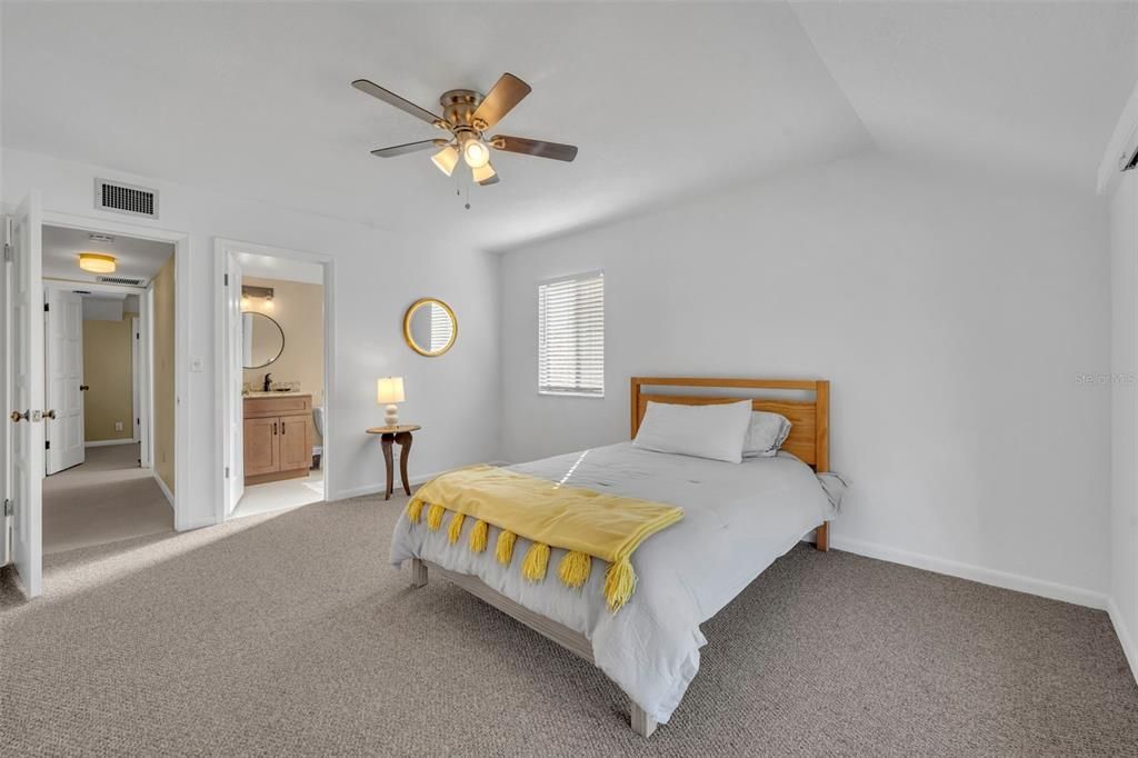 For Sale: $329,000 (4 beds, 3 baths, 2029 Square Feet)