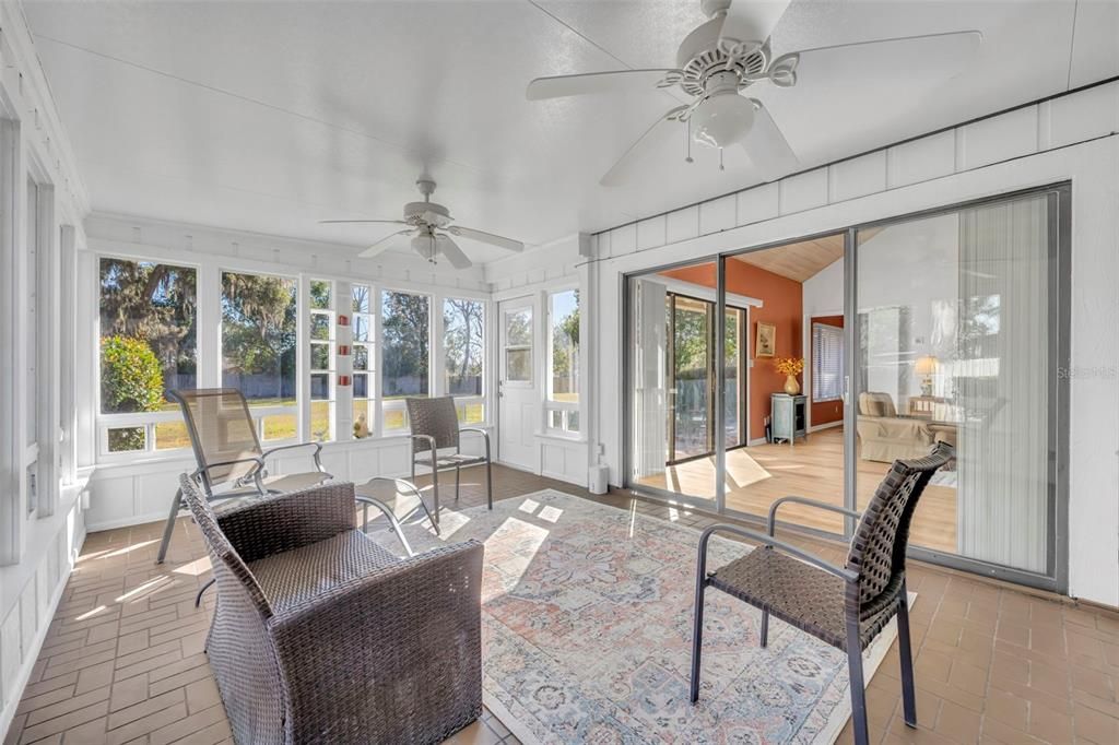 For Sale: $329,000 (4 beds, 3 baths, 2029 Square Feet)