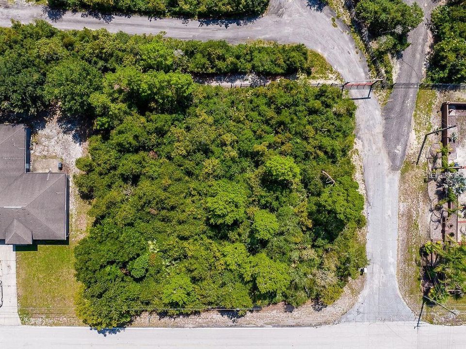 Под контрактом: $65,000 (0.23 acres)