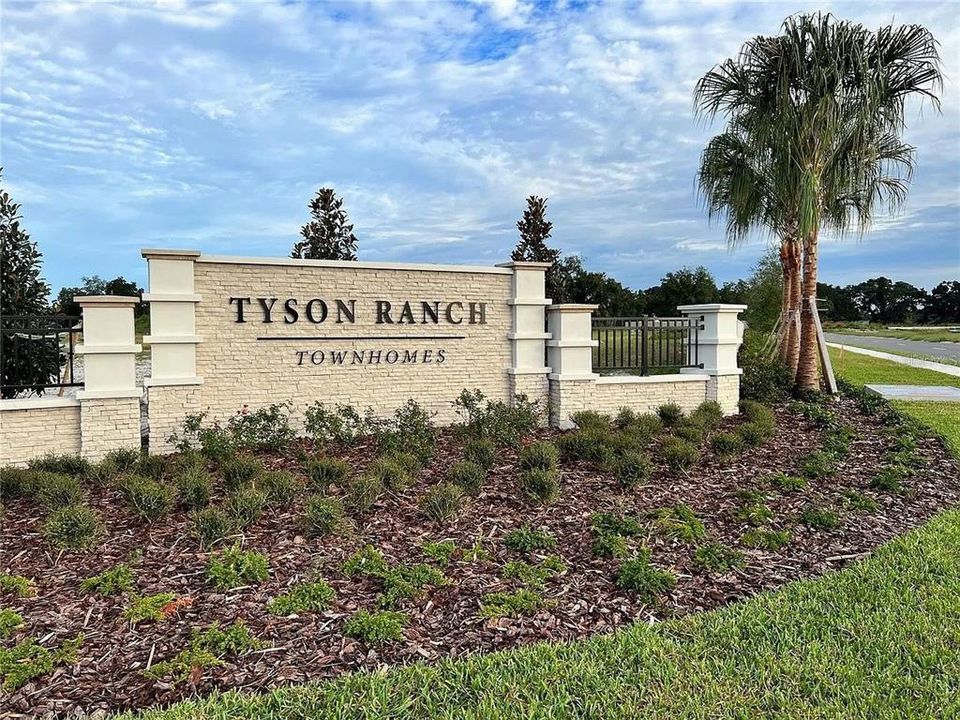 Recently Sold: $441,990 (3 beds, 2 baths, 2174 Square Feet)