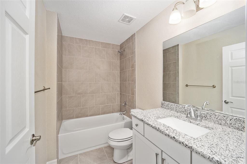 En Venta: $309,000 (3 camas, 2 baños, 1776 Pies cuadrados)