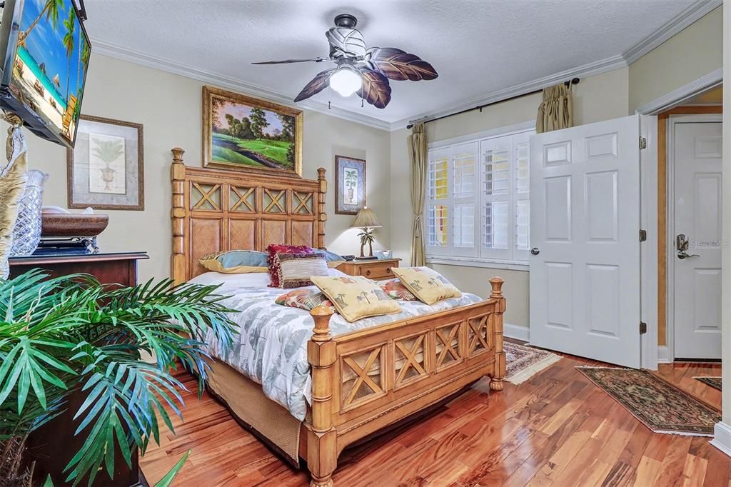 For Sale: $1,199,990 (3 beds, 2 baths, 1589 Square Feet)