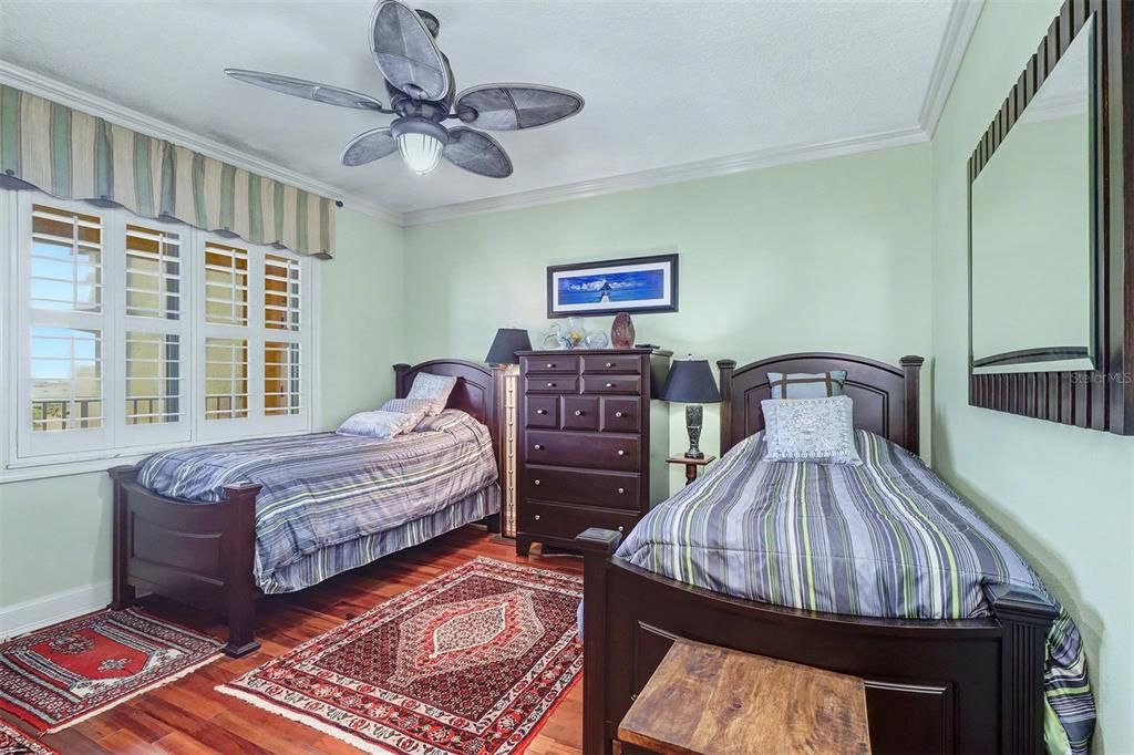 For Sale: $1,199,990 (3 beds, 2 baths, 1589 Square Feet)
