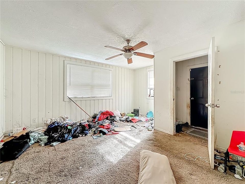 Active With Contract: $133,385 (4 beds, 2 baths, 1680 Square Feet)