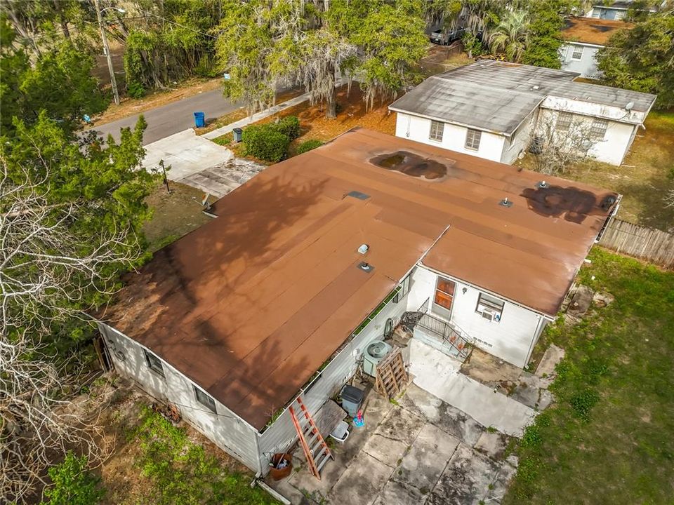 Active With Contract: $133,385 (4 beds, 2 baths, 1680 Square Feet)