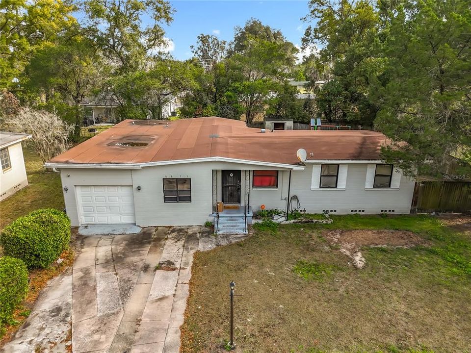 Active With Contract: $133,385 (4 beds, 2 baths, 1680 Square Feet)