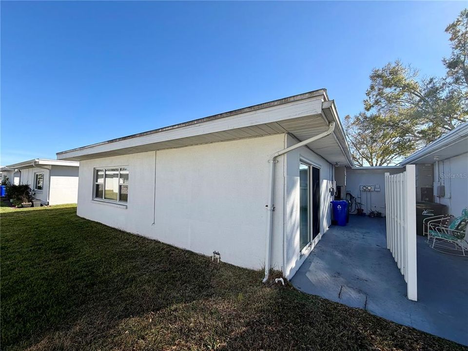 For Sale: $145,000 (2 beds, 2 baths, 1176 Square Feet)