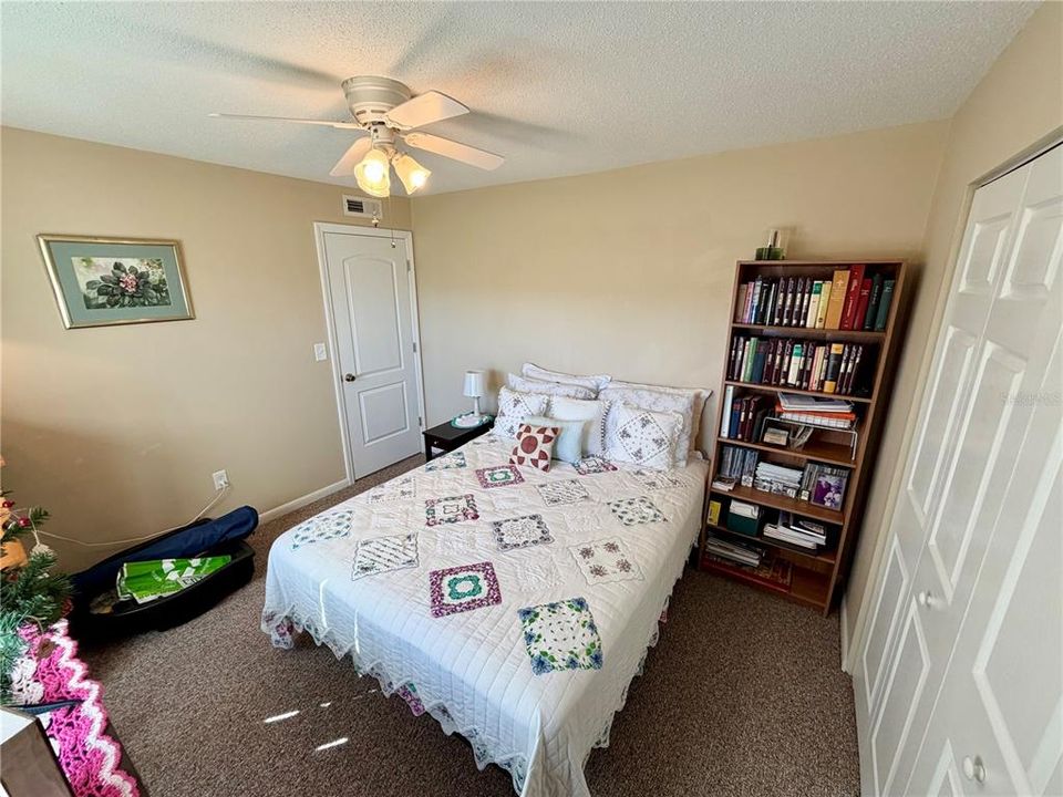 For Sale: $145,000 (2 beds, 2 baths, 1176 Square Feet)