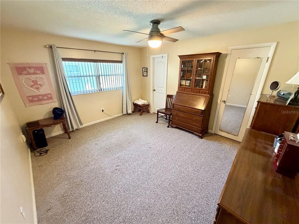 For Sale: $145,000 (2 beds, 2 baths, 1176 Square Feet)