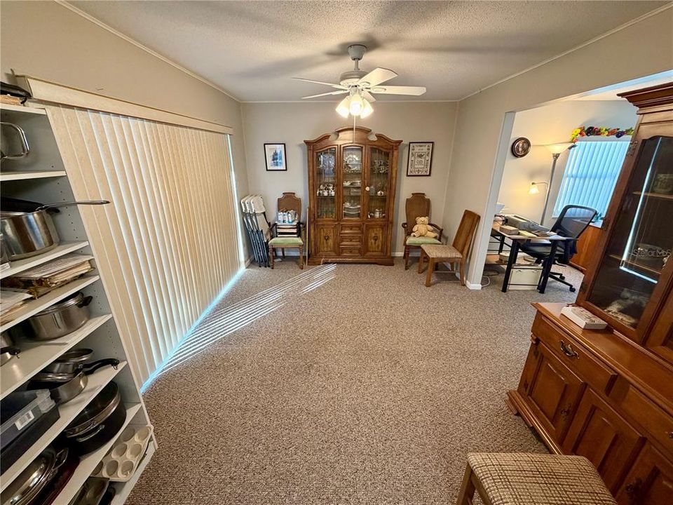 For Sale: $145,000 (2 beds, 2 baths, 1176 Square Feet)