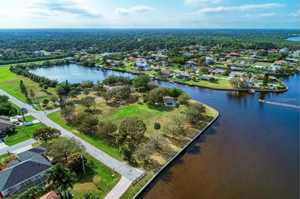 Activo con contrato: $12,500 (0.23 acres)