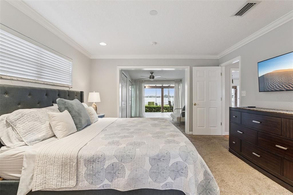 For Sale: $1,350,000 (4 beds, 2 baths, 2196 Square Feet)