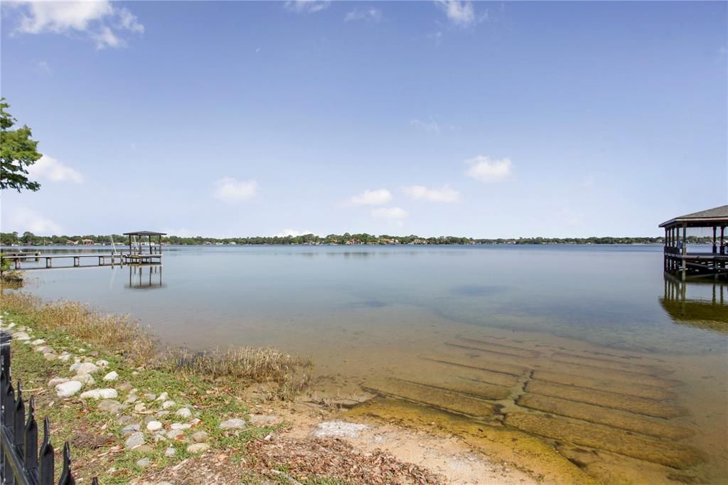 For Sale: $1,350,000 (4 beds, 2 baths, 2196 Square Feet)